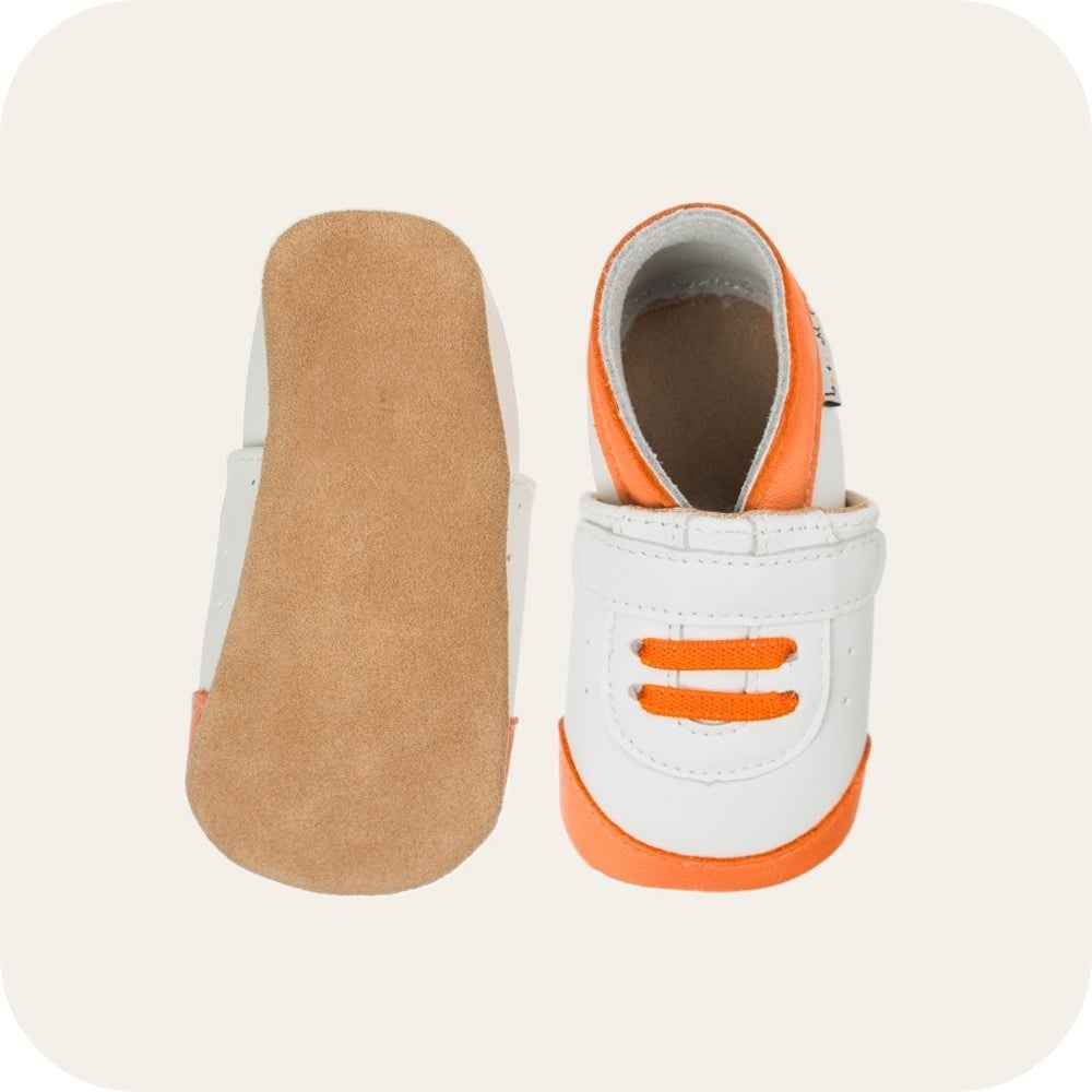 Chaussons bébé en cuir souple – Baskets Blanches et Oranges