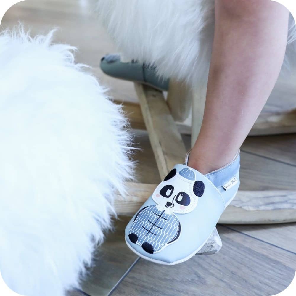 Chaussons bébé en cuir souple – Panda