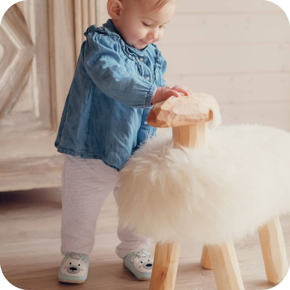 Chaussons bébé en cuir souple – Ours Roi