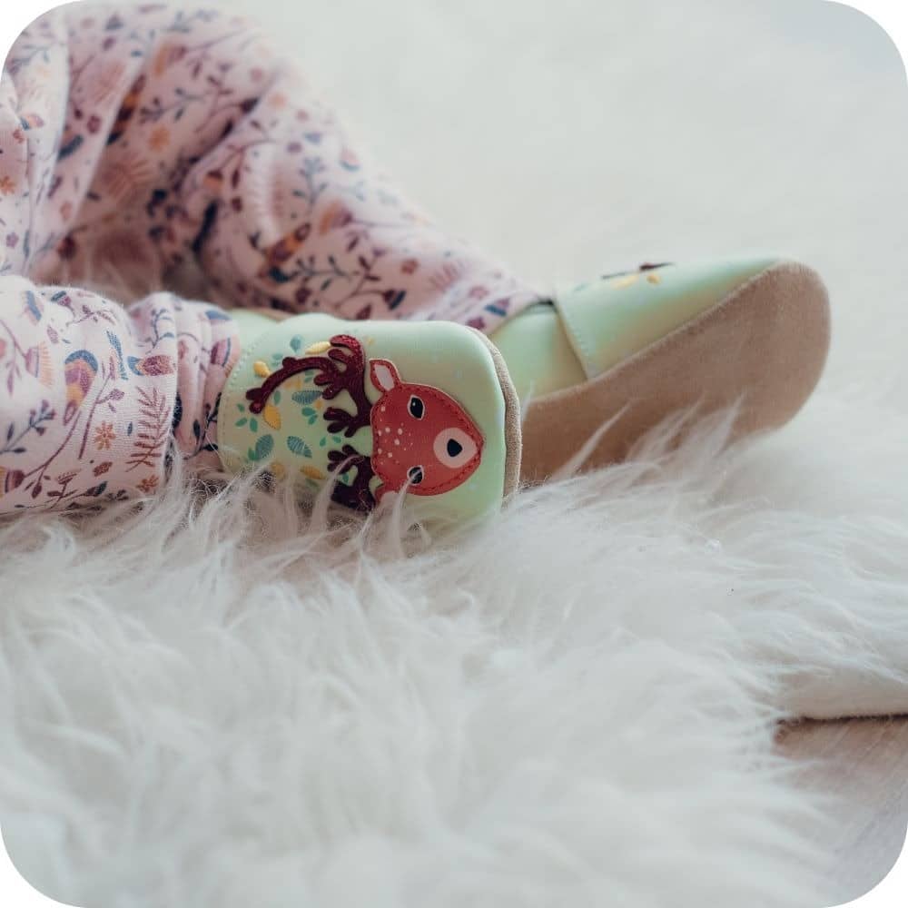 Chaussons bébé en cuir souple – Renne