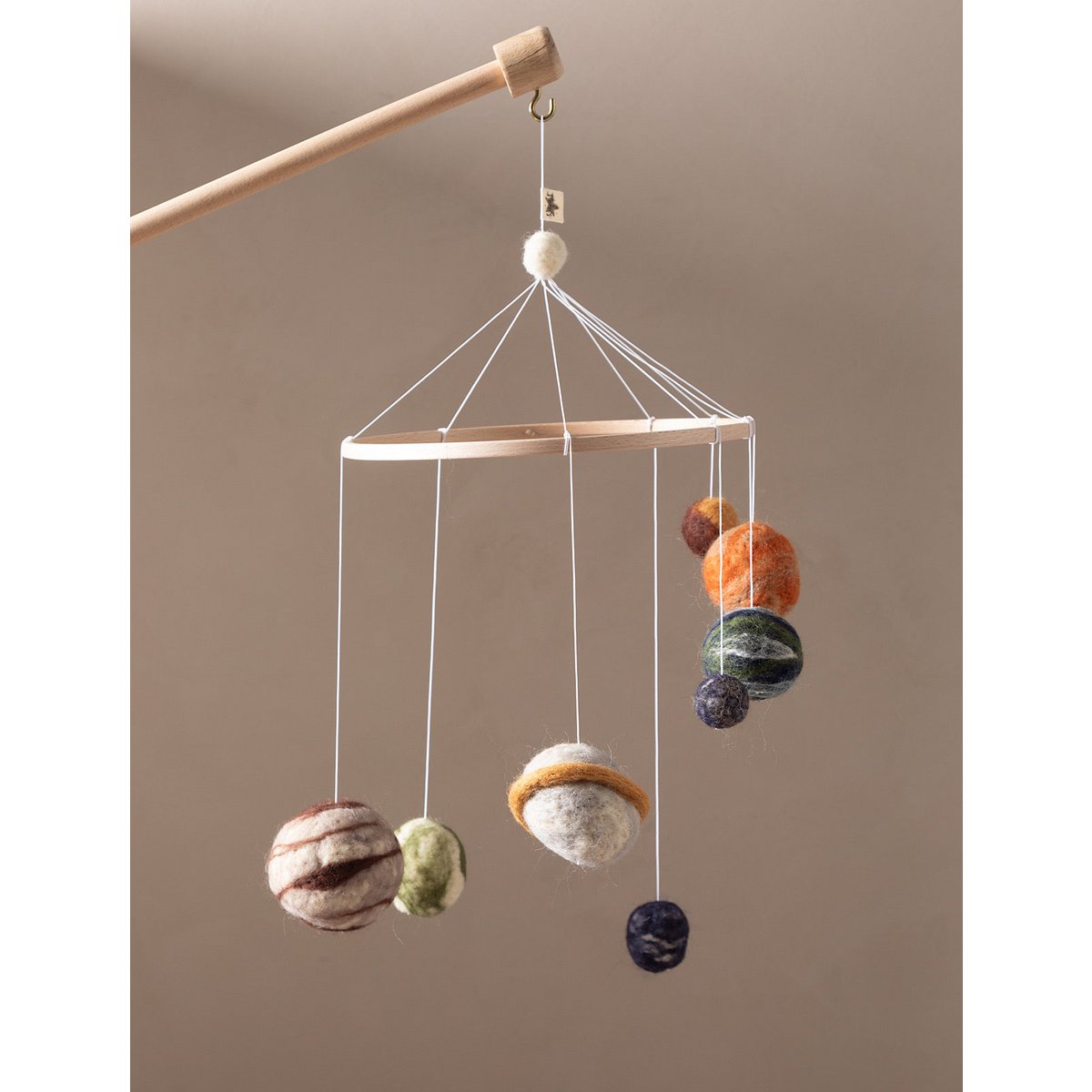 Mobile Bébé Planète – Envolée poétique vers les étoiles