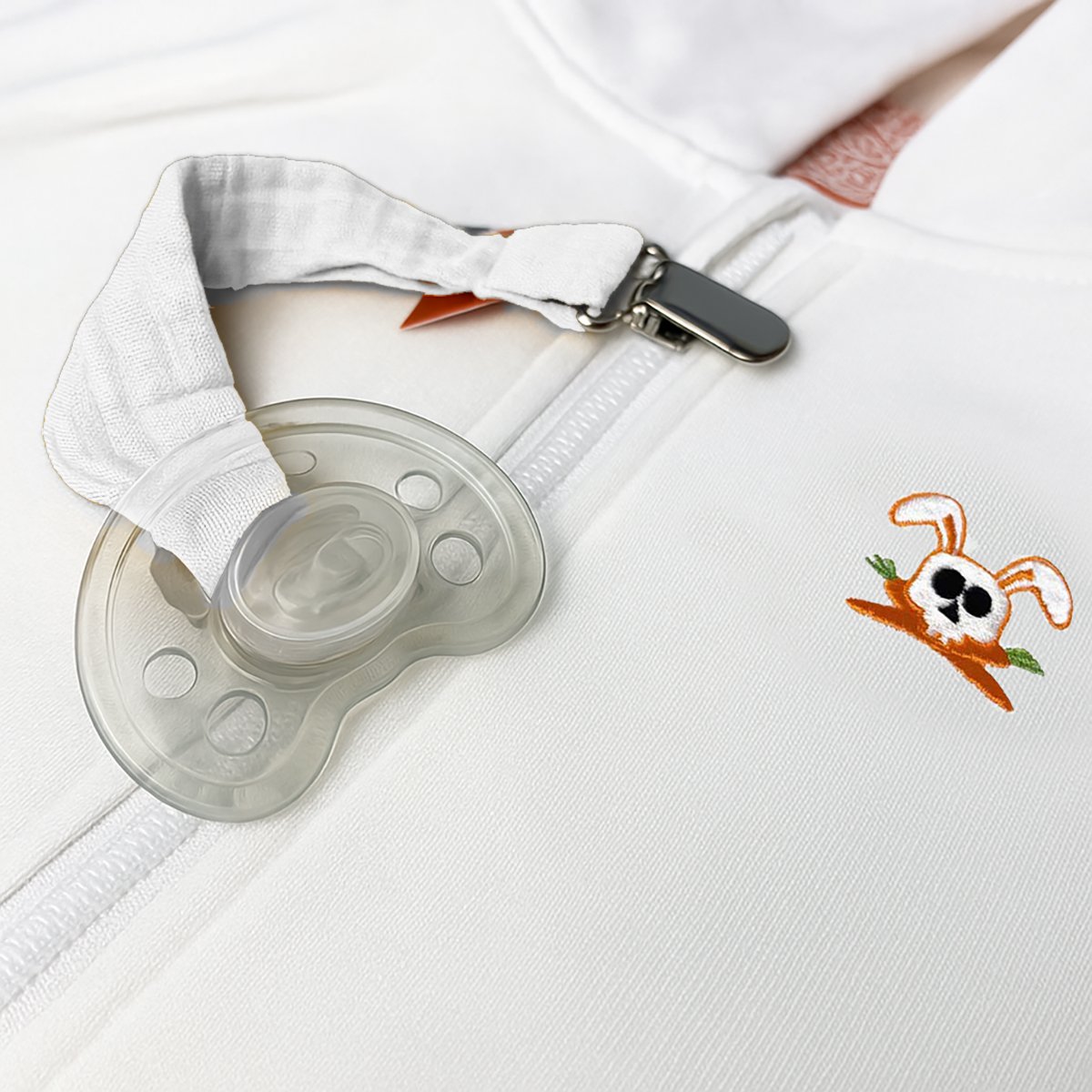 Attache-Tétine en Coton Bio – Teddy Blanc