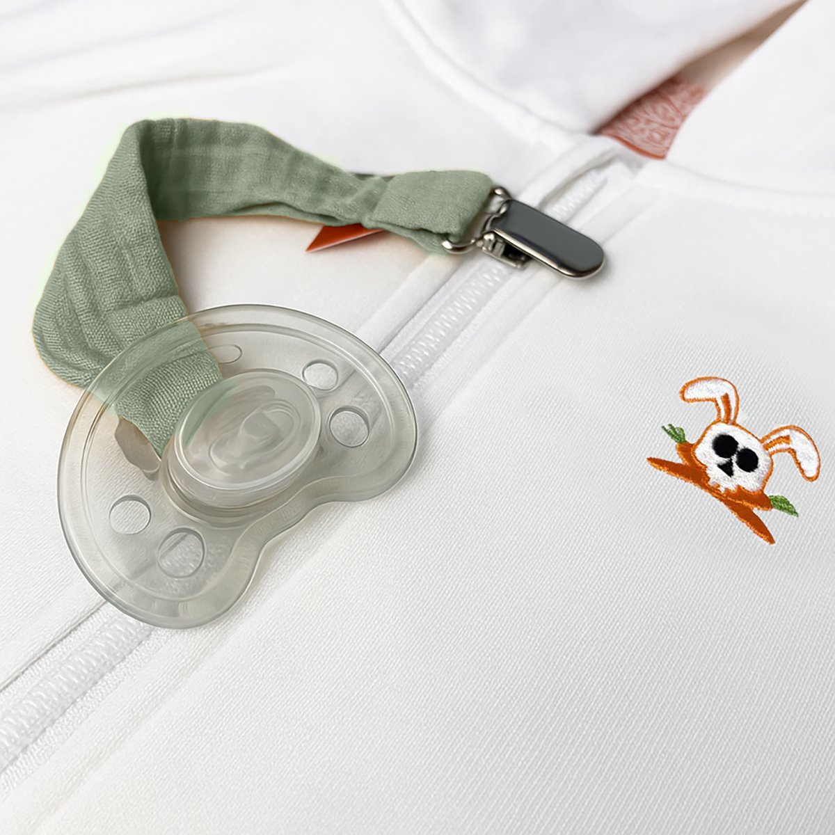 Attache-Tétine en Coton Bio – Teddy Vert