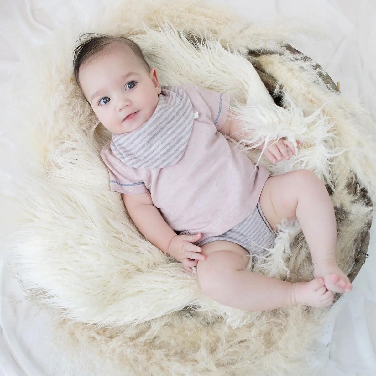 Bavoir bébé en coton bio – Rose