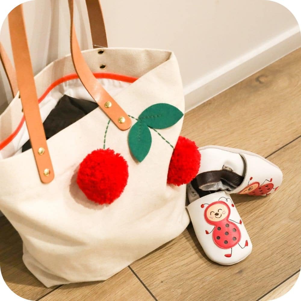 Chaussons bébé en cuir souple – Mademoiselle Coccinelle